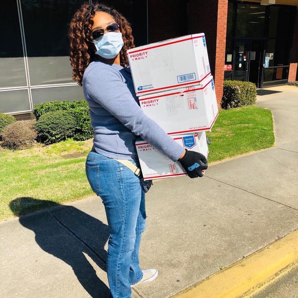 Hi! I’m Shannon aka SavingSistah - Picture 1 of 9